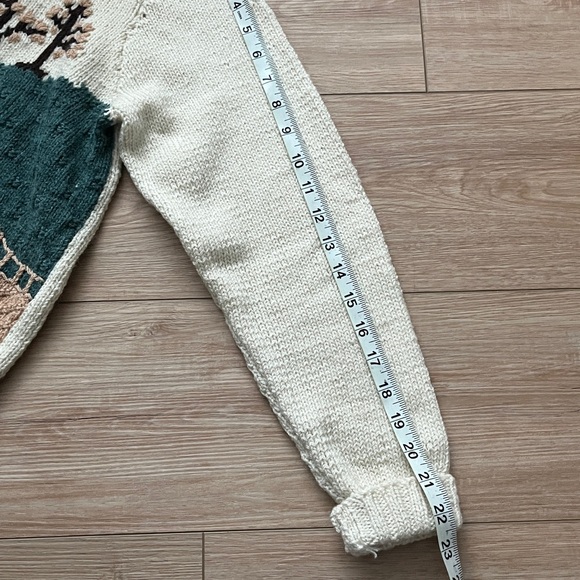 Vintage Kauri Kraft hand knit wool sweater featuring sheep in a pasture - Picture 11 of 12